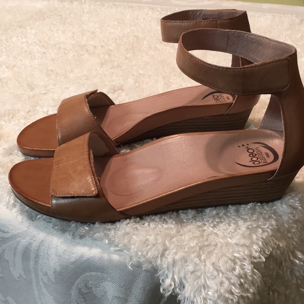 Abeo B.I.O. System Tan Wedge Ankle Strap Sandal